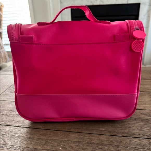 Travel toiletries bag - Picture 2 of 5